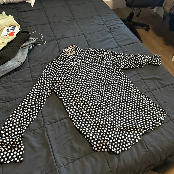 Mens long sleeve casual poka dot shirt / used but in excellent condition - Picture 1 of 1